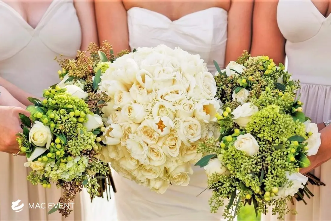 Home 14 bridesmaid bouquets 01